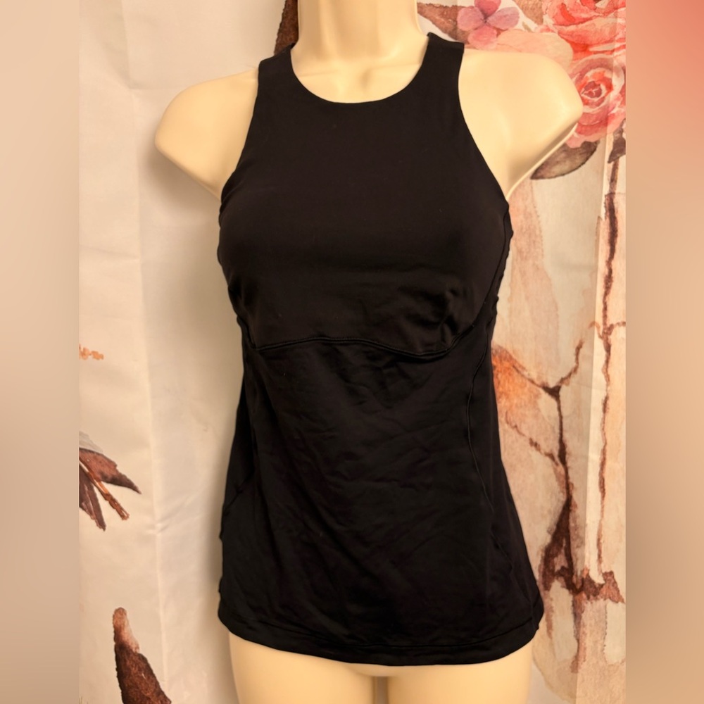 Size 4 lululemon tank top